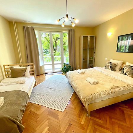 Bohemian Bright & Calm 2Br - Top Center - Private Balcony Софія Екстер'єр фото