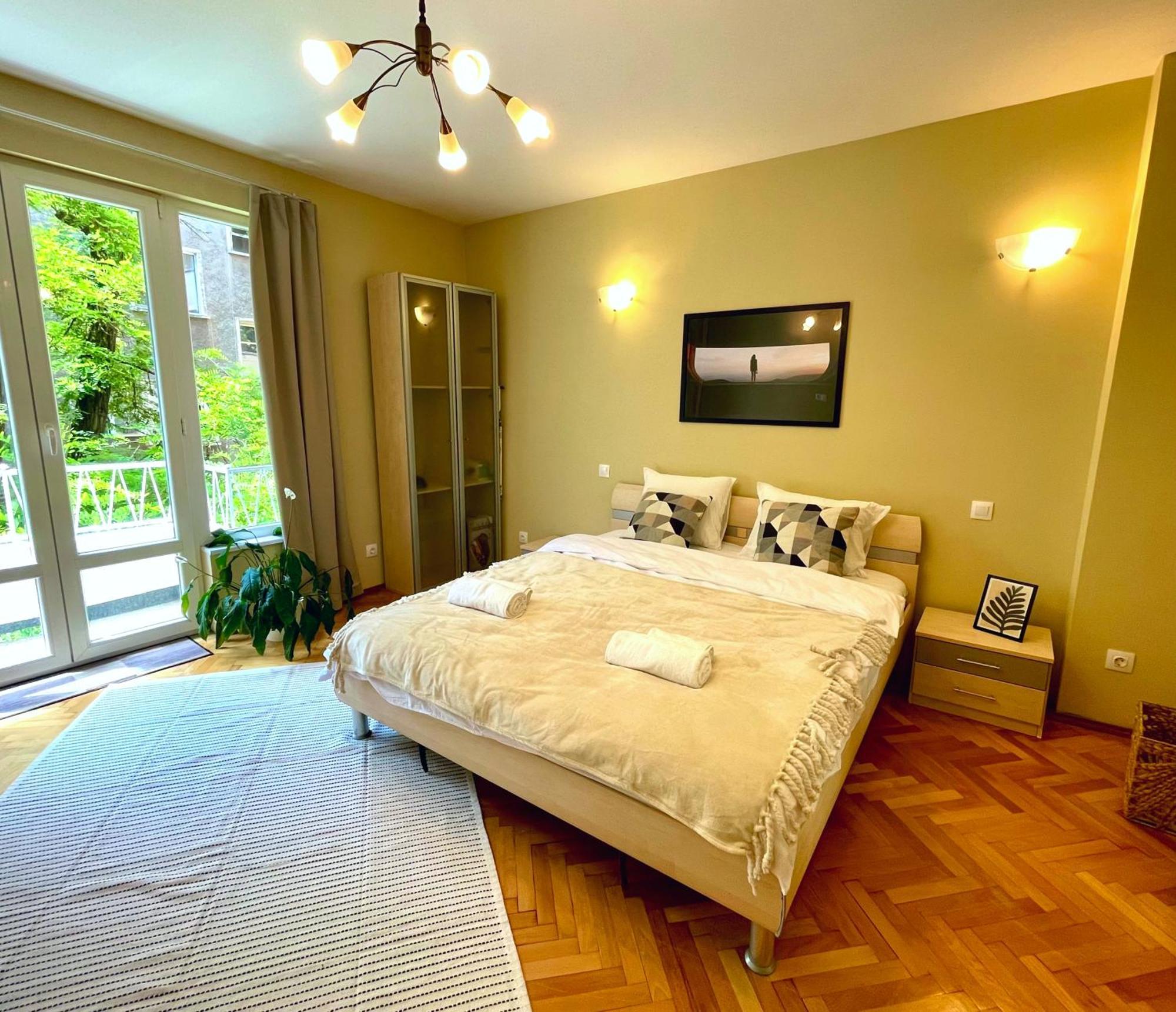 Bohemian Bright & Calm 2Br - Top Center - Private Balcony Софія Екстер'єр фото