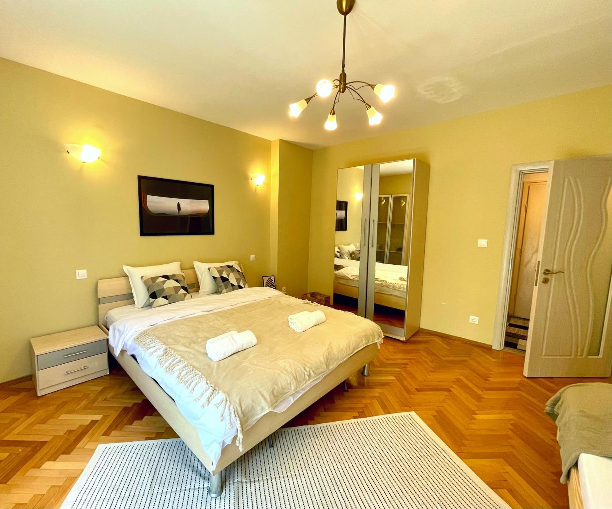 Bohemian Bright & Calm 2Br - Top Center - Private Balcony Софія Екстер'єр фото